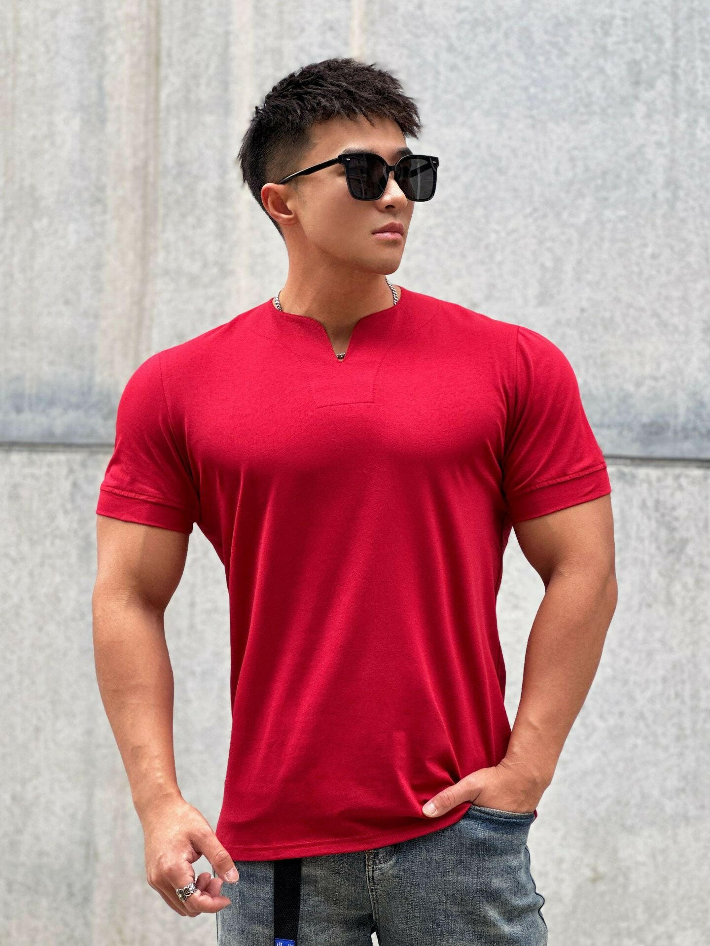 Men's Fashion Loose V-neck Short-sleeved Shirt