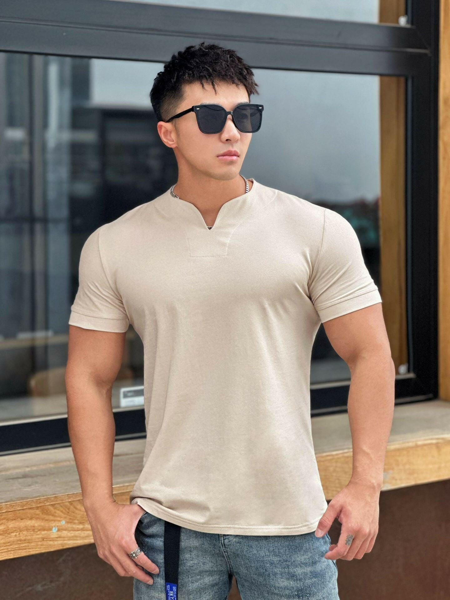 Men's Fashion Loose V-neck Short-sleeved Shirt