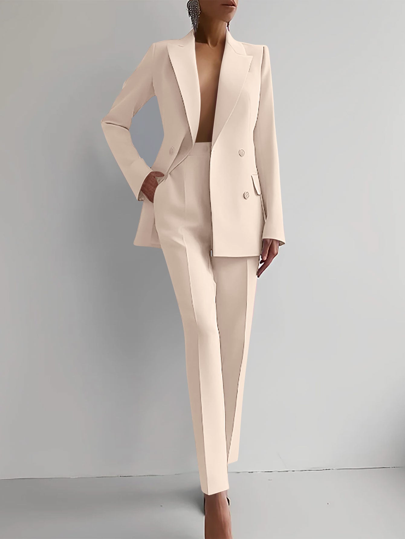 Women’s Single-Breasted Blazer & Slim Fit Suit Set